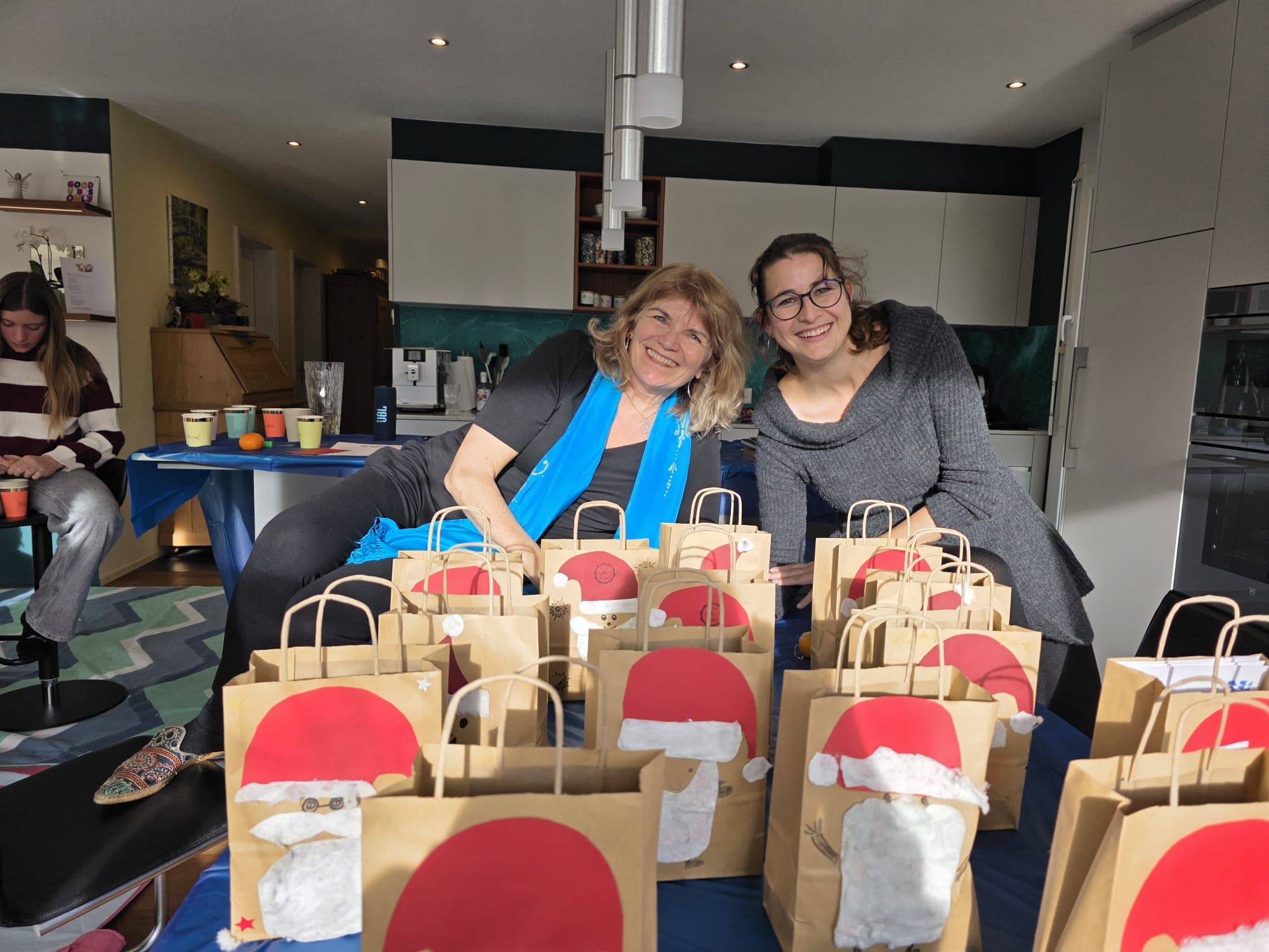 Gebastelte Geschenktüten am Märchennachmittag